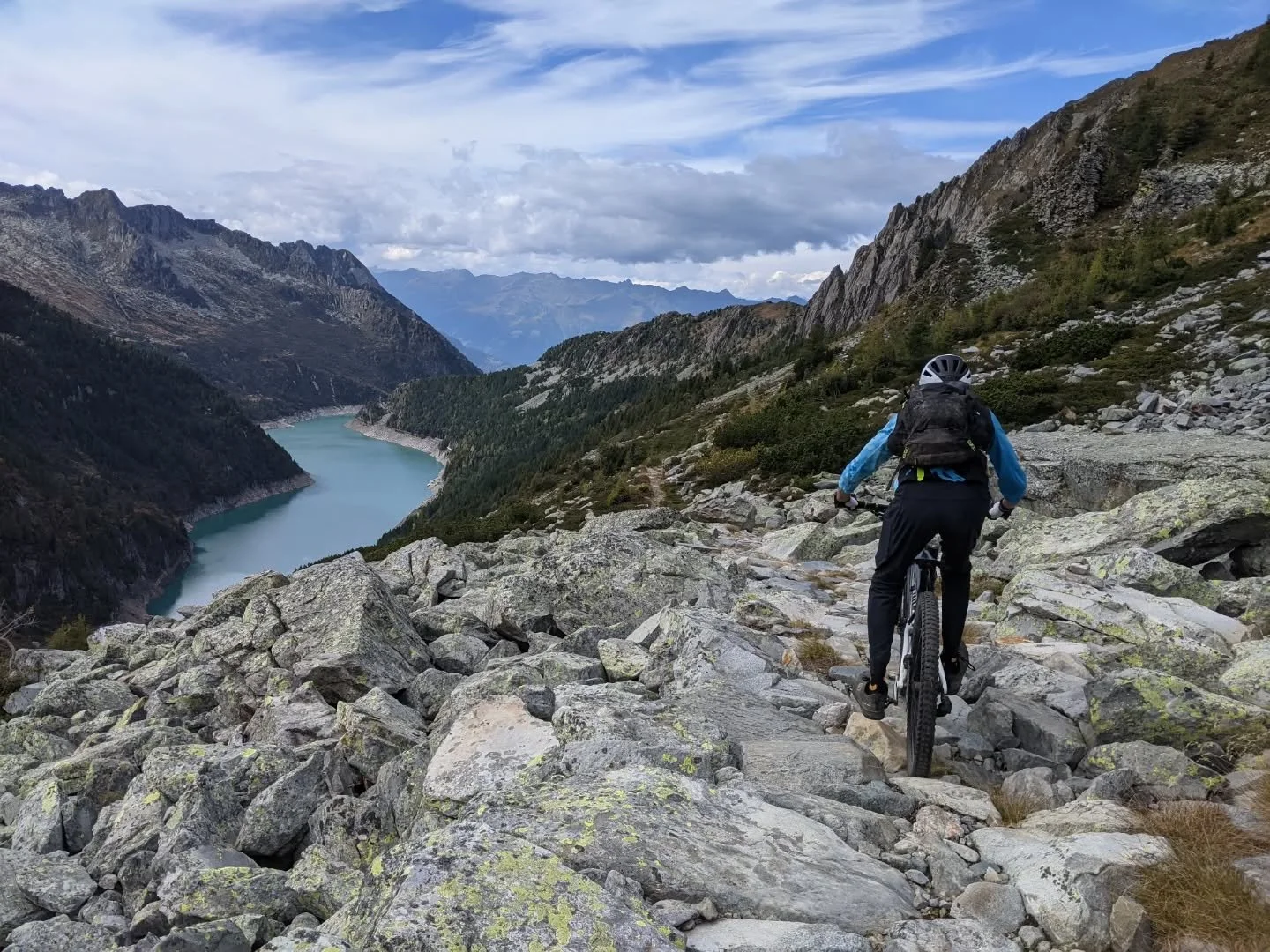 Lake to Lake: From Garda to Como 🇮🇹⛰️🚵

Our most challenging trip. Our most remote adventure. And one for the bucket list.

From the turquoise waters of Lake Garda to the dramatic mountain backdrop of Lake Como, this is 6 days of wild landscapes, 