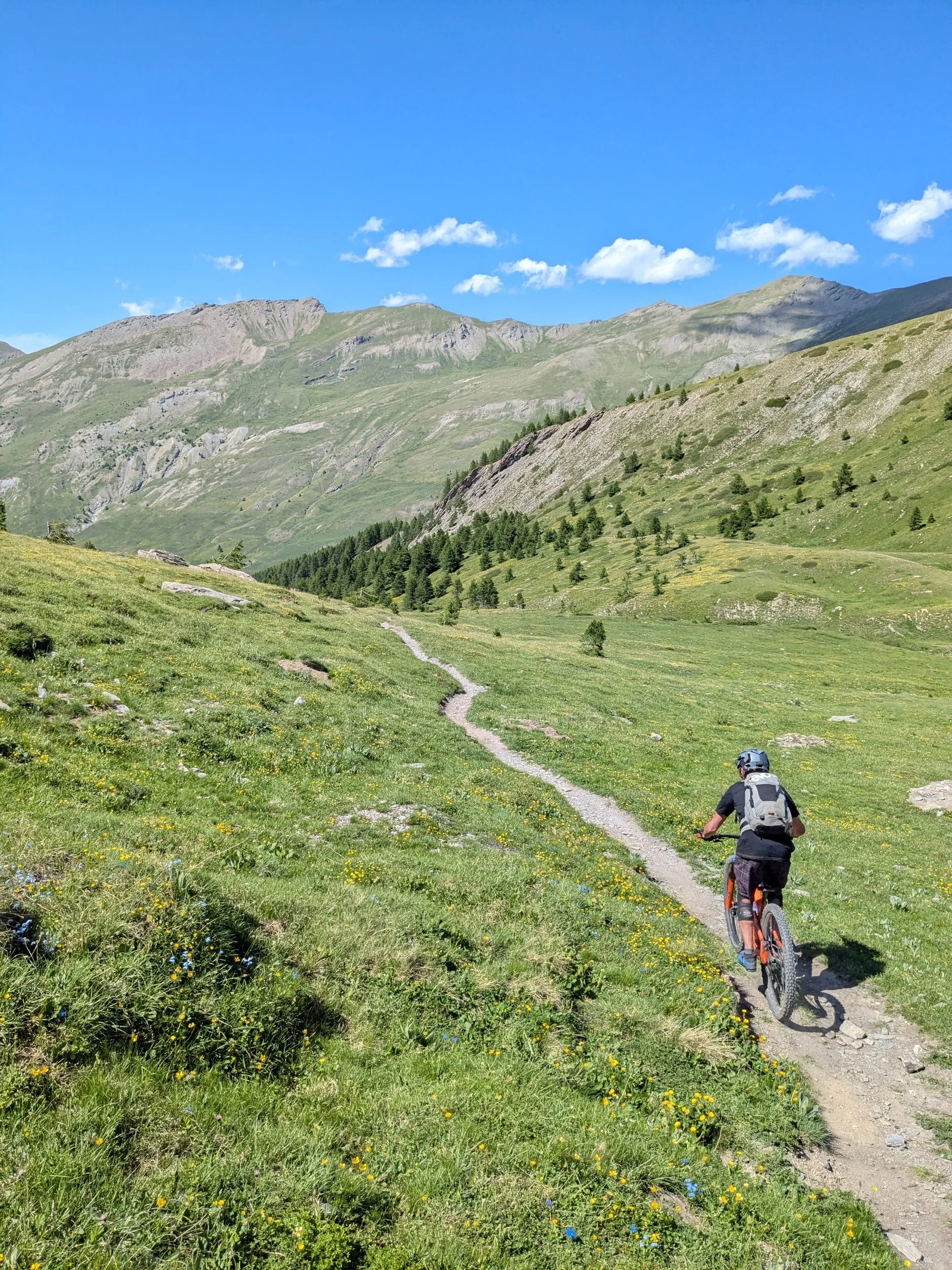 Endless flow on Queyras mountain bike trails