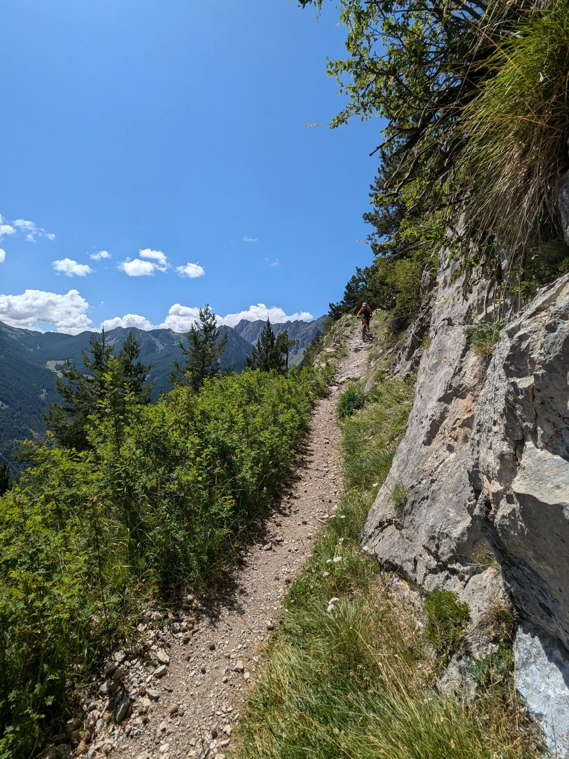 Balcony flow trails in the Queyras