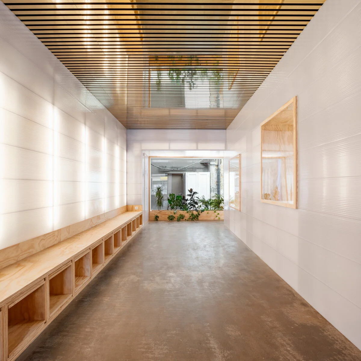   azalera/ surface:   90 m2   urtea/ year:   2020   kokapena/ location:   Durango, Bizkaia   arkitektoak/ architects:   Eduardo Landia, Eloi Landia   argazkiak/ photos:   Aitor Estevez 