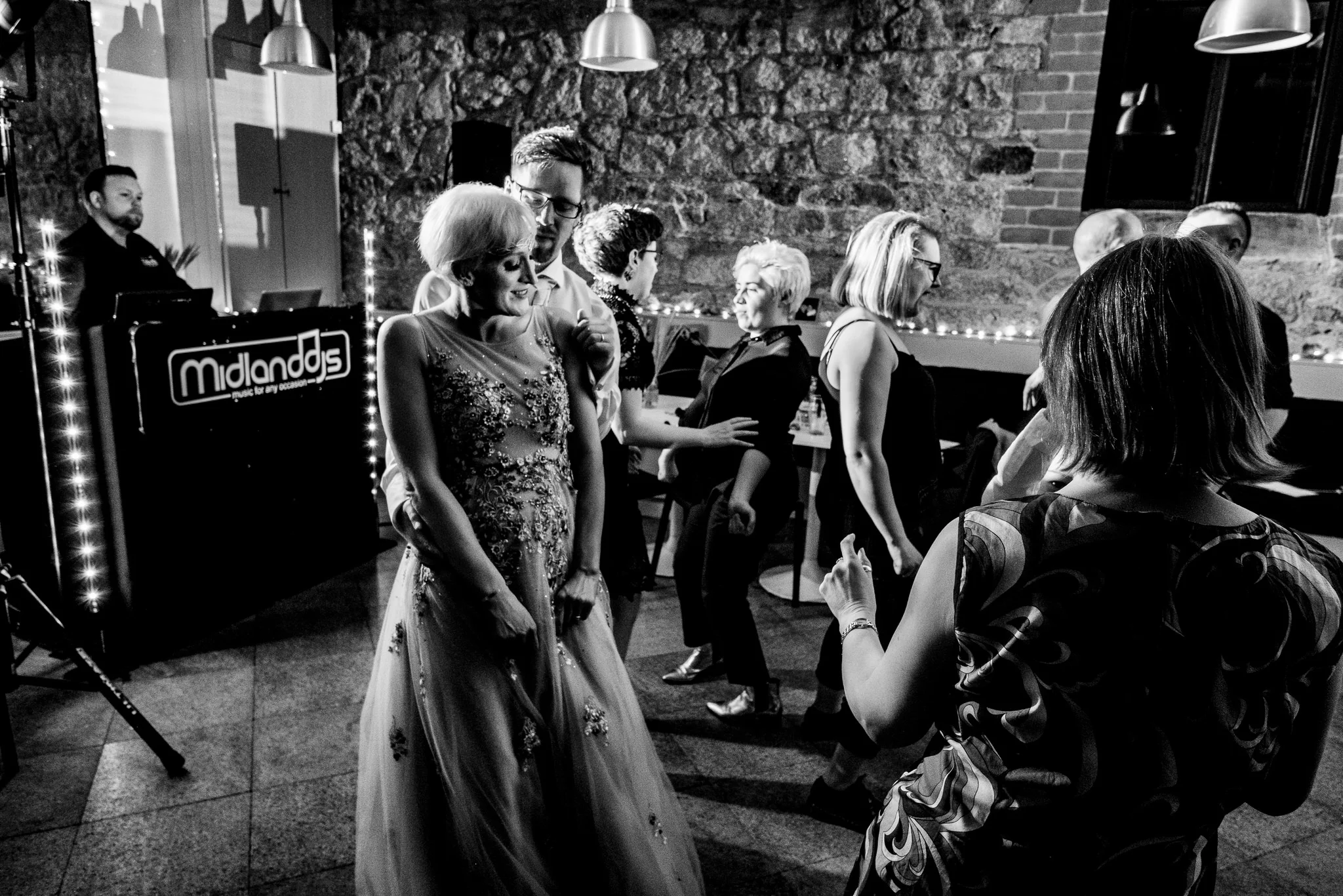 08. Night and Dancing--101.jpg