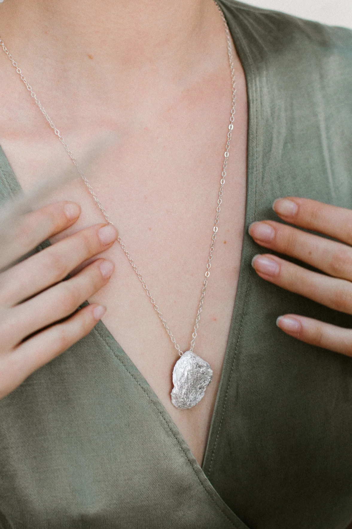 Chesna+Necklace+%7C+silver+%7C+Naturae+Design+Jewelry++10.jpg