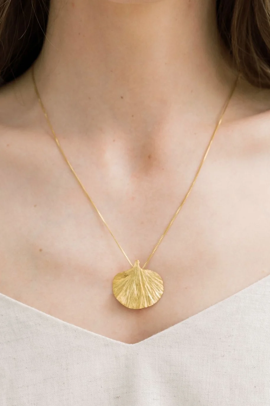 Violet+Necklace+%7C+Gold+%7C+Naturae+Design+Jewelry.jpg