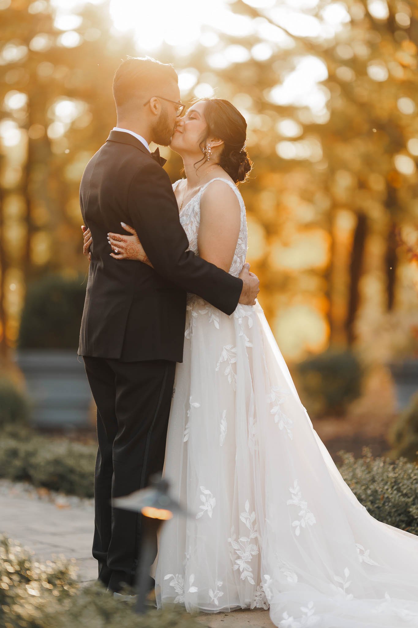 couple in the forest photography