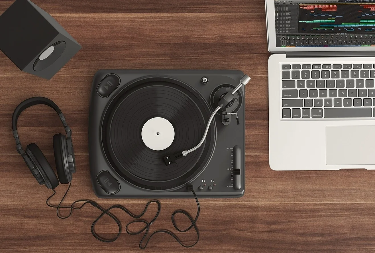 turntable-1337986_1920.jpg