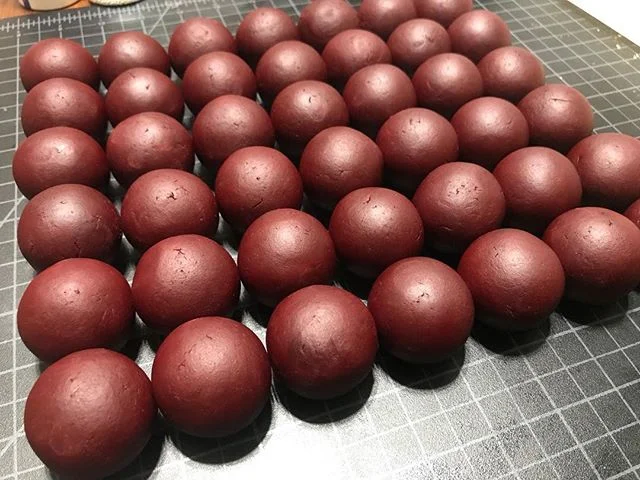 Red Velvet Cakepops on the menu today, wish me luck its been a while since i cakepoppped.