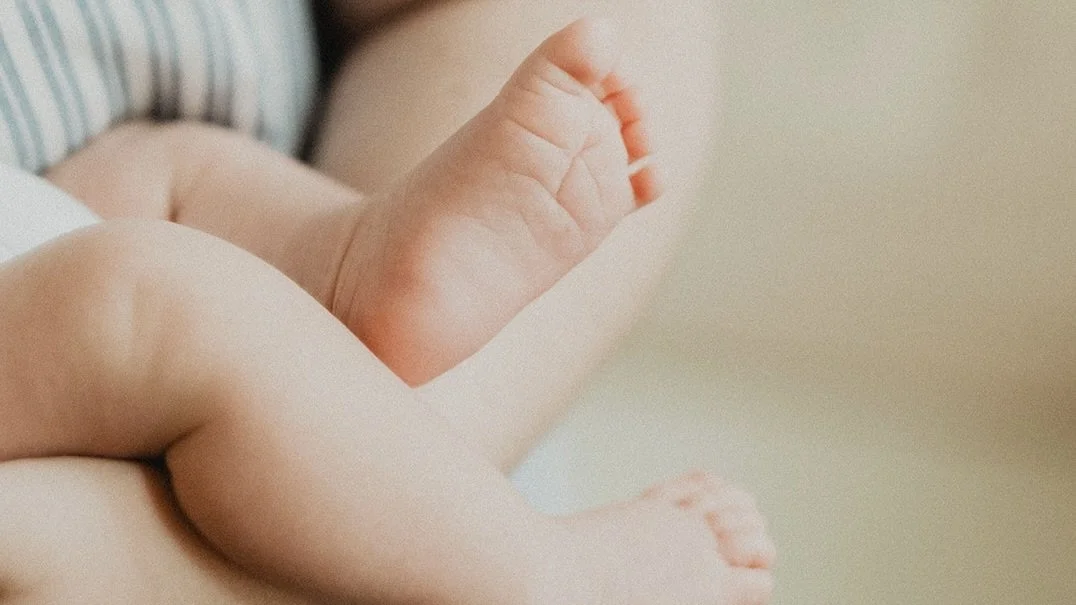 5 Pelvic Floor Tips Every Pregnant and Postpartum Mom Needs to Know