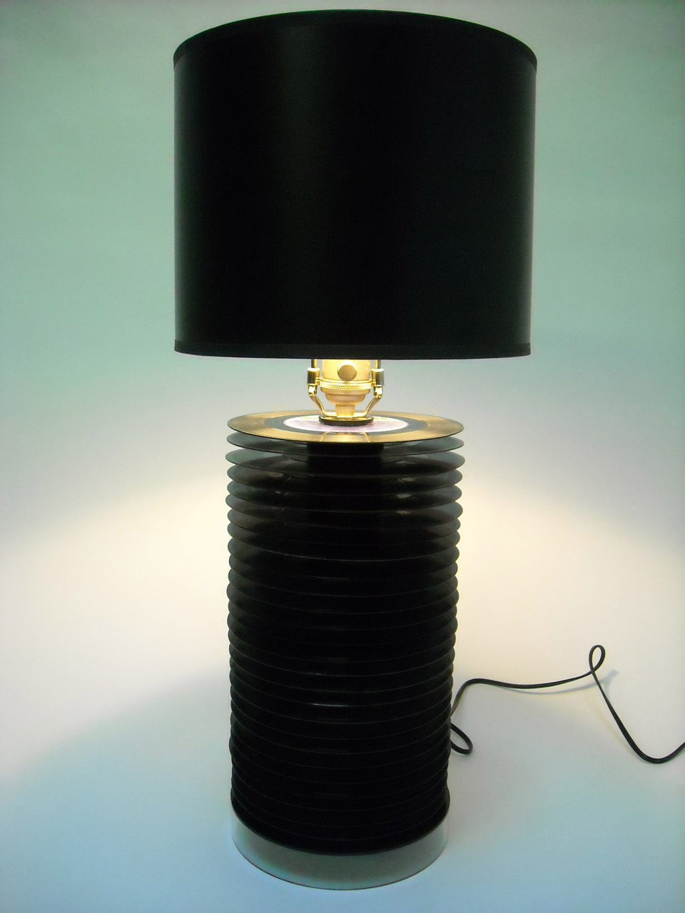 "ONYX" 45RPM RECORD TABLE LAMP
