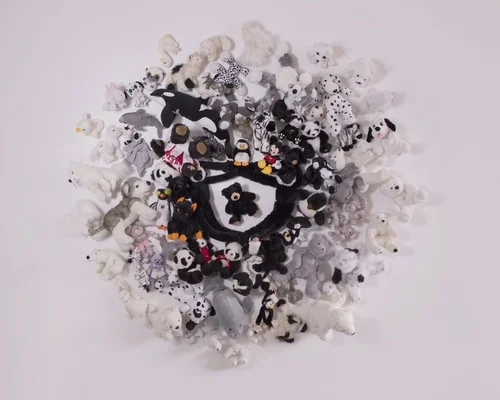 Black+and+White+Installation.jpg
