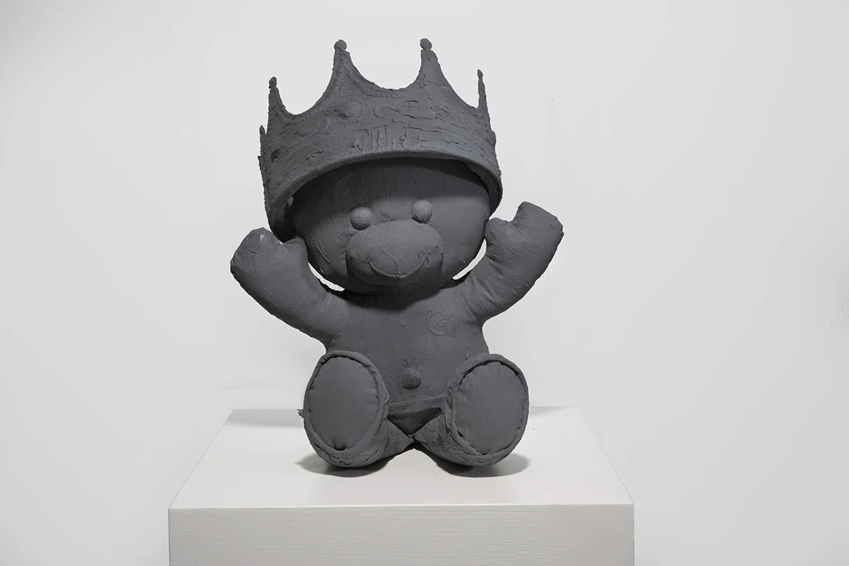 Bear+with+Crown_004.jpg