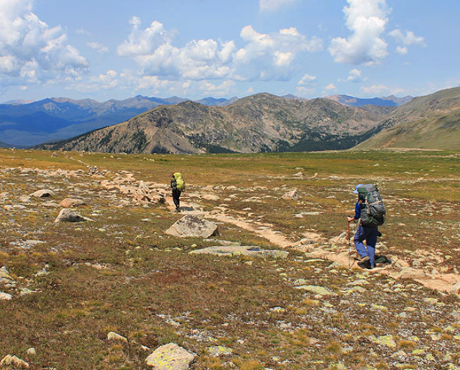 best backcountry hiking trails in colorado: continental divide loop.