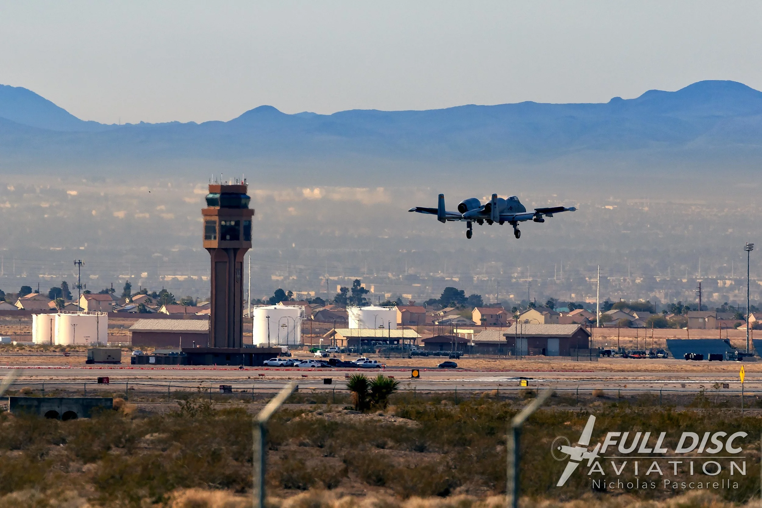 a10_thunderbolt_warthog_nellis_airforce_fulldiscaviation_nicholaspascarella.jpg