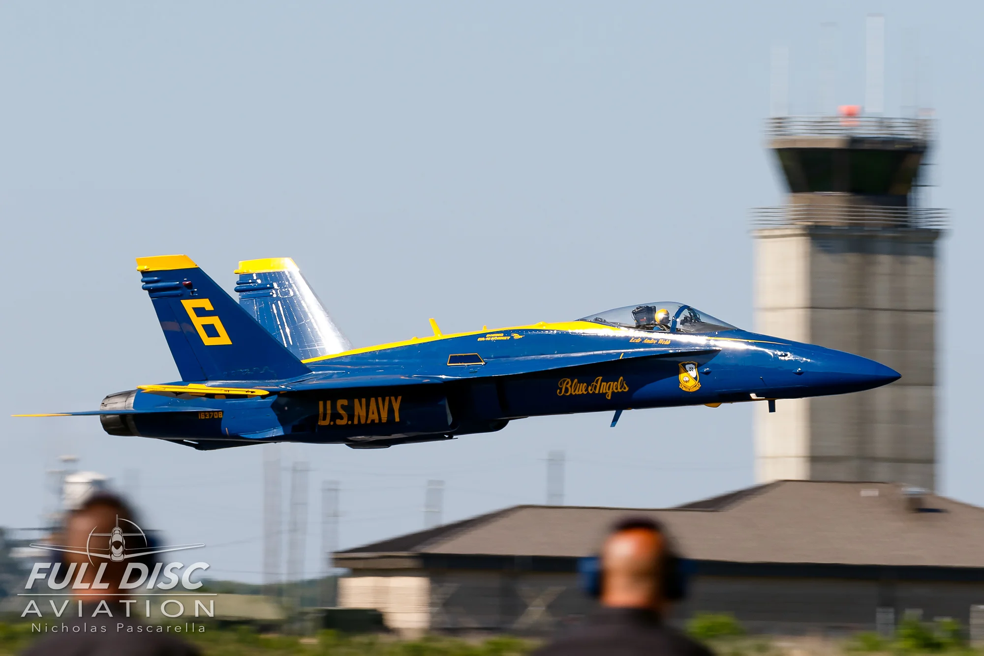 nicholaspascarella_fulldiscavation_aviation_airshow_blueangels_takeoff.jpg