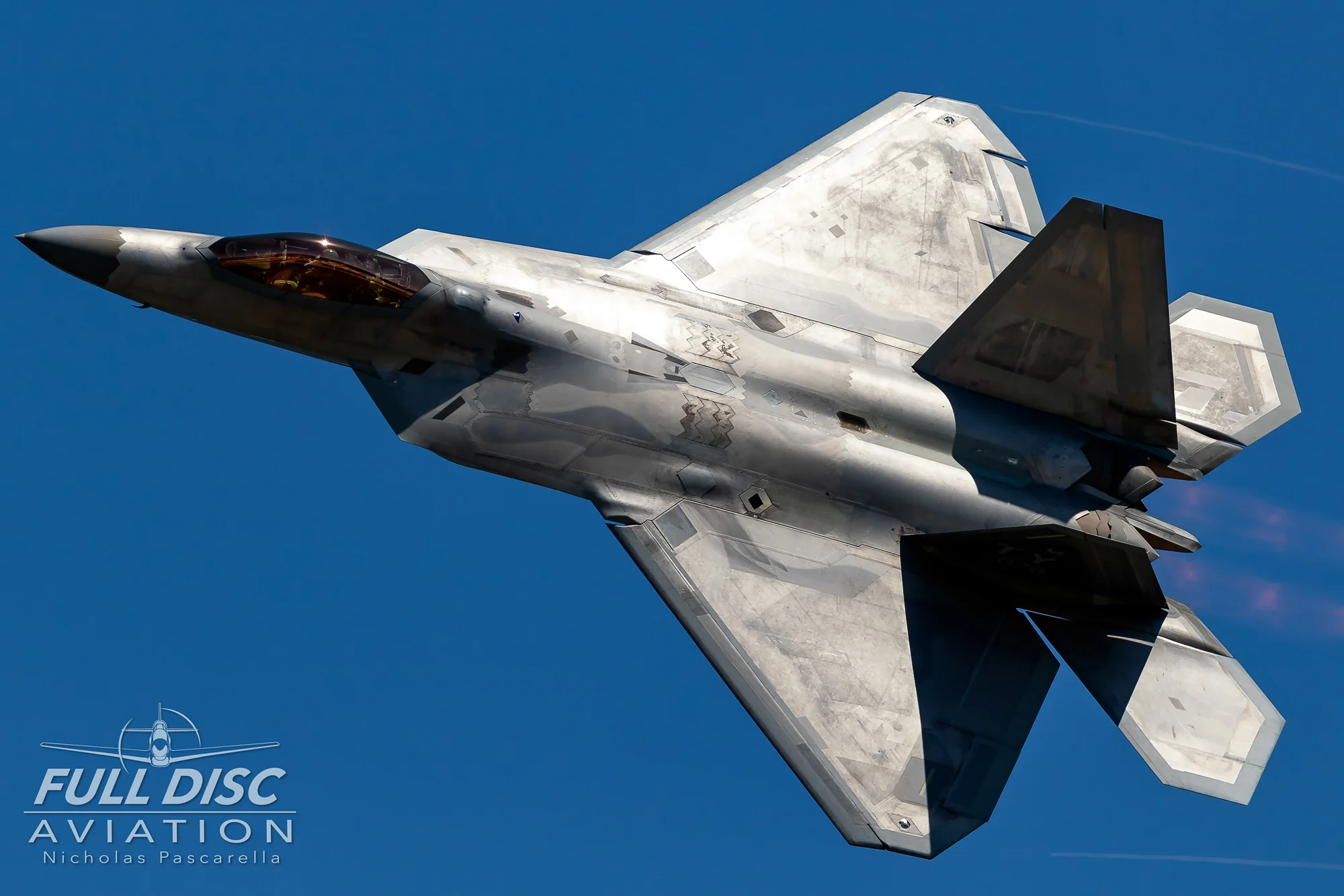 topside_raptor_f22_mcasbeaufort_nicholaspascarella_fulldiscavation_aviation_airshow.jpg