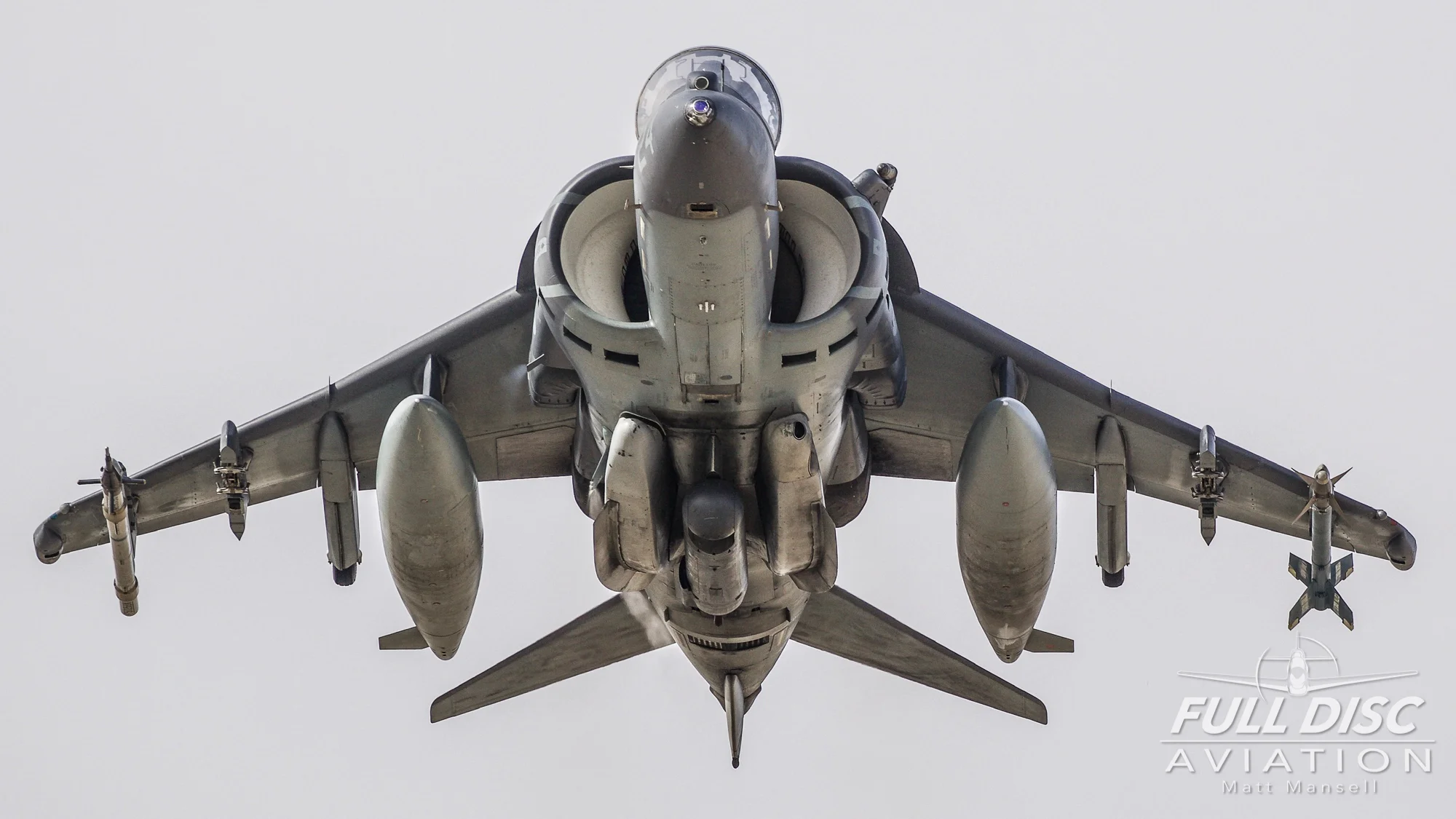 mattmansell_fulldiscaviation_harrier_faceoff.jpg