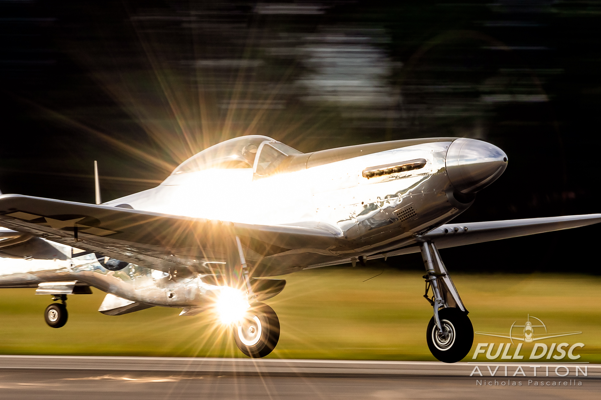 nickpascarella_nicholaspascarella_fulldiscaviation_aircraft_mustang_p51_takeoff.jpg