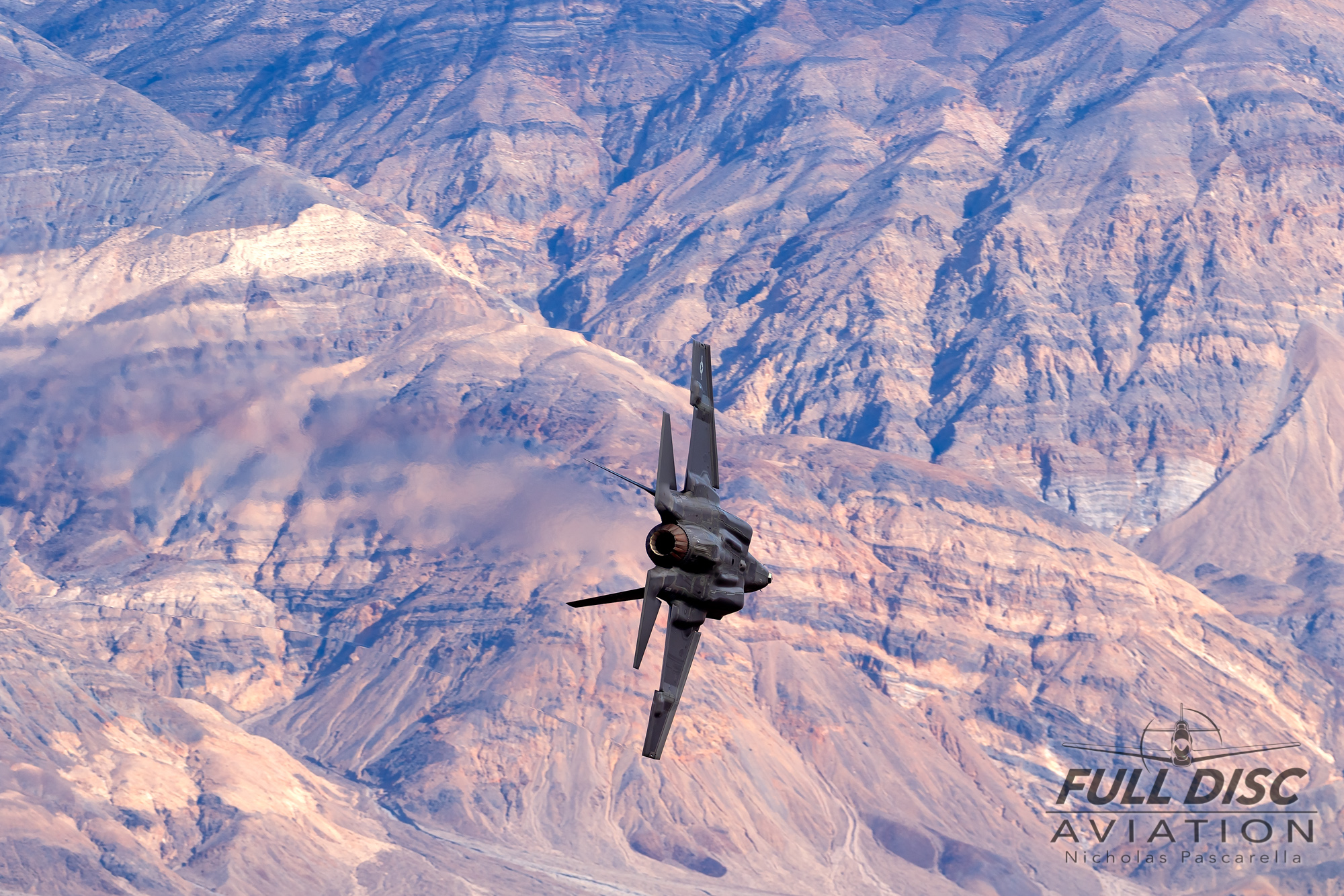 nickpascarella_nicholaspascarella_fulldiscaviation_aircraft_starwarscanyon_jeditransition_f35.jpg