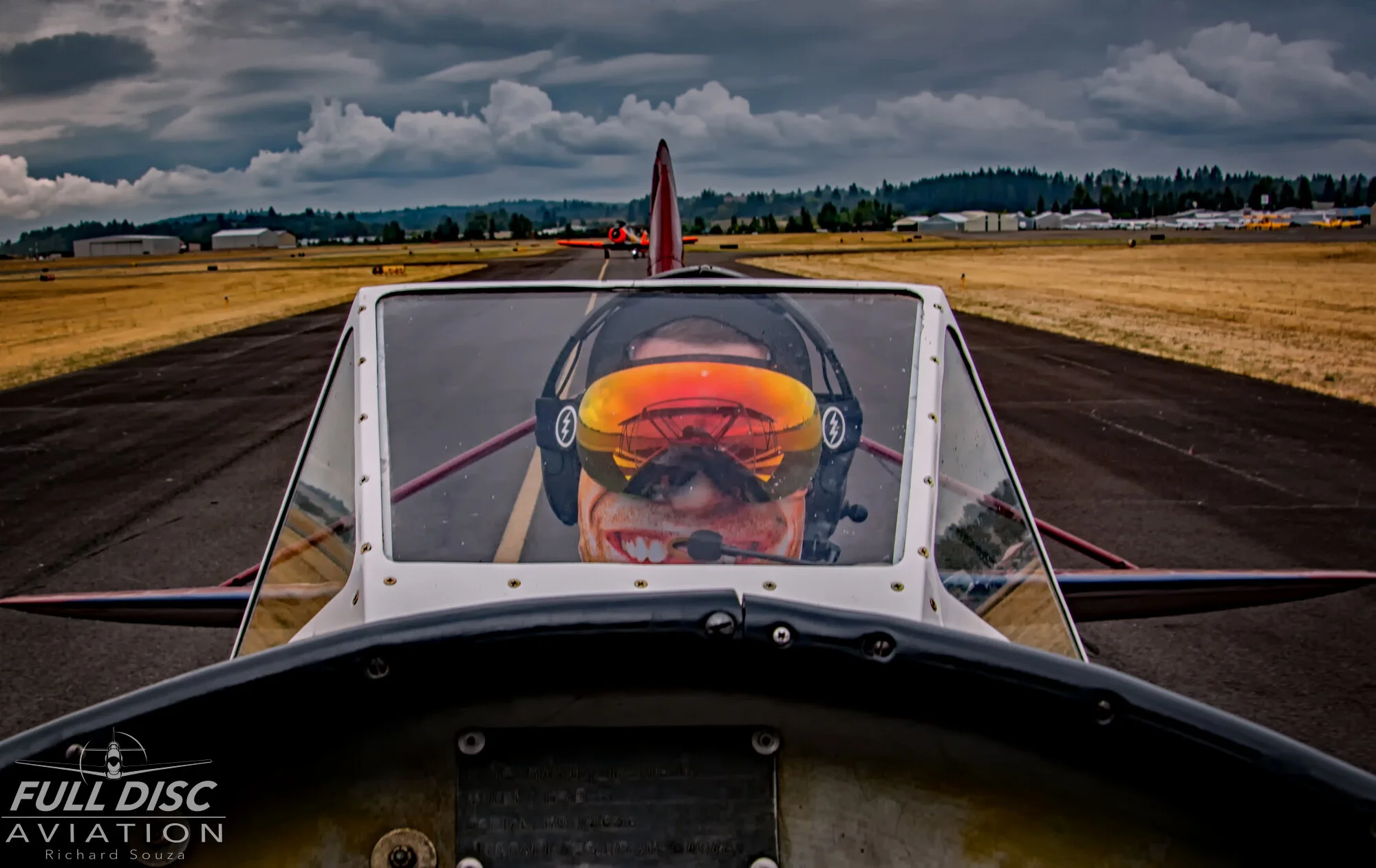 Distant Memories_Fulldiscaviation_Richardsouza  (9).jpg