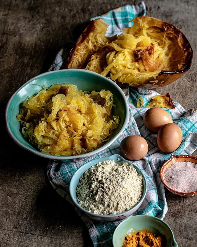 Spaghetti squash pancakes, gluten and dairy free, coming up 🧡
⠀⠀⠀⠀⠀⠀⠀⠀⠀
I think these tints of saffron, sea glass &amp; turquoise blues work well for Day 4 of @evakosmasflores&rsquo;s challenge, #5daystobetterphotos.
⠀⠀⠀⠀⠀⠀⠀⠀⠀
This challenge calls f