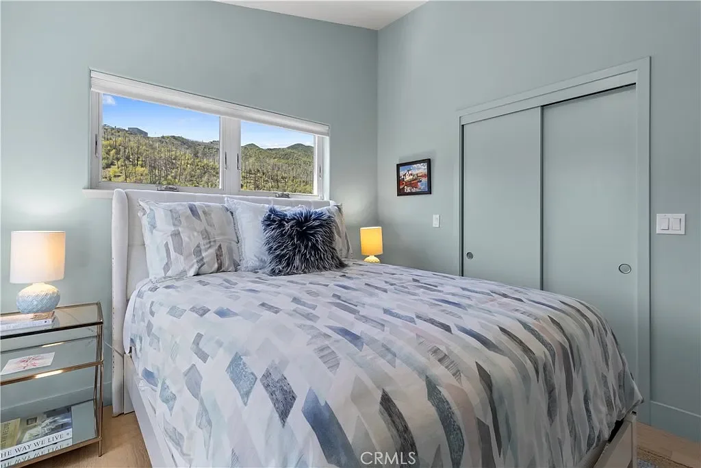 Guest Bedroom_1.webp