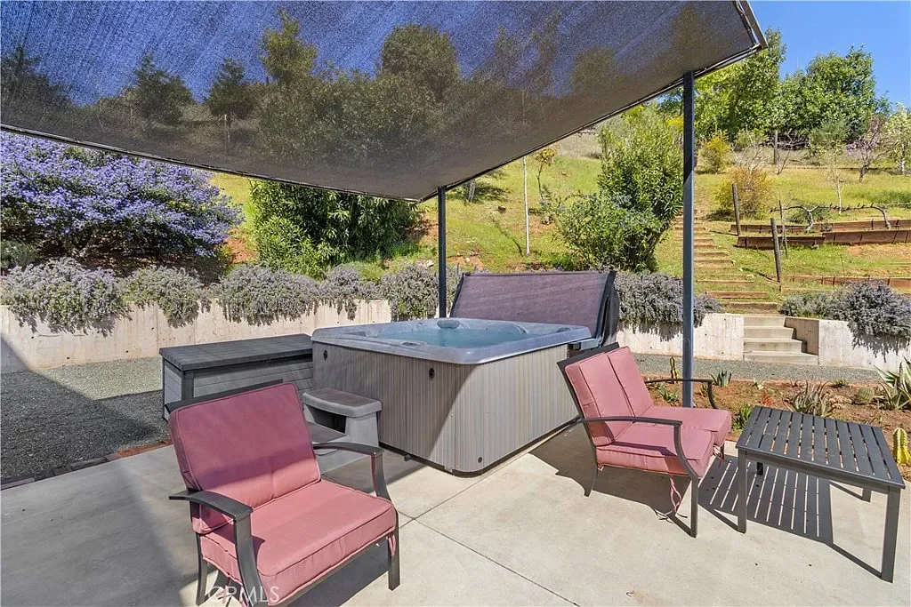 Hot tub.webp