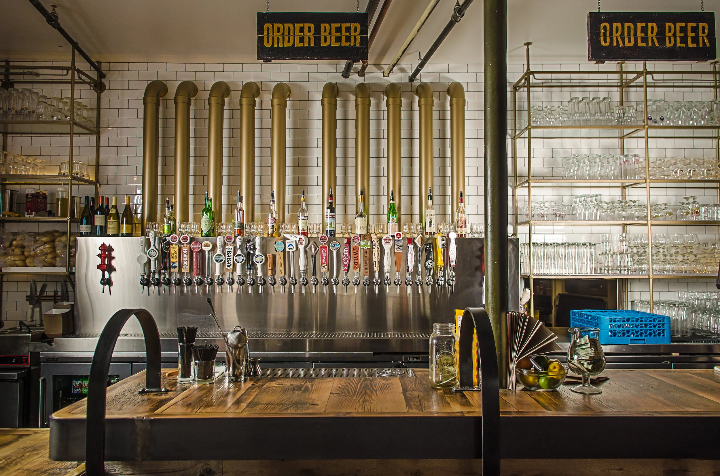 BeerBar_HighRes_davebrewerphoto.com-1.jpg