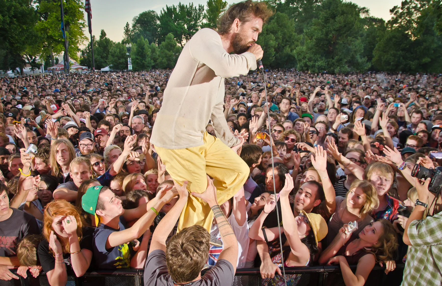 Edward Sharpe And The Magnetic Zeros_Twilight Concert Series_davebrewerphoto.com_slcphotocollective.org-8.jpg