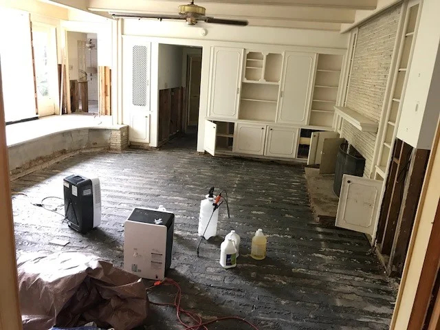 With the help of friends and volunteers, the house was empty in days…
