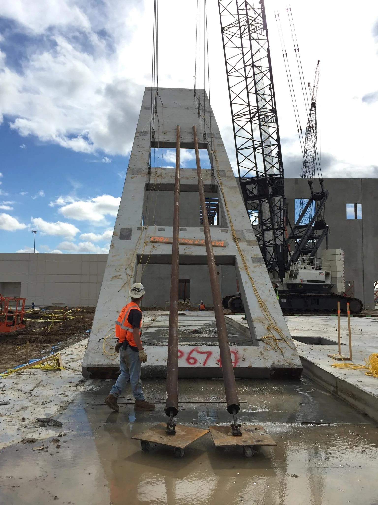 Crane & Rigging — Postel