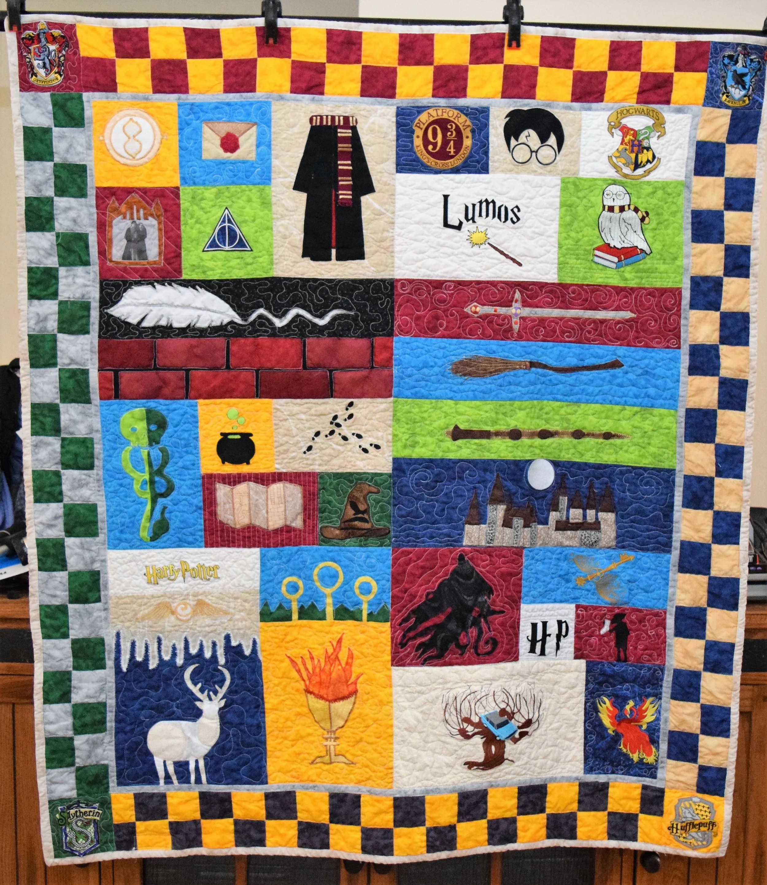 Harry Potter Quilt Competed! 