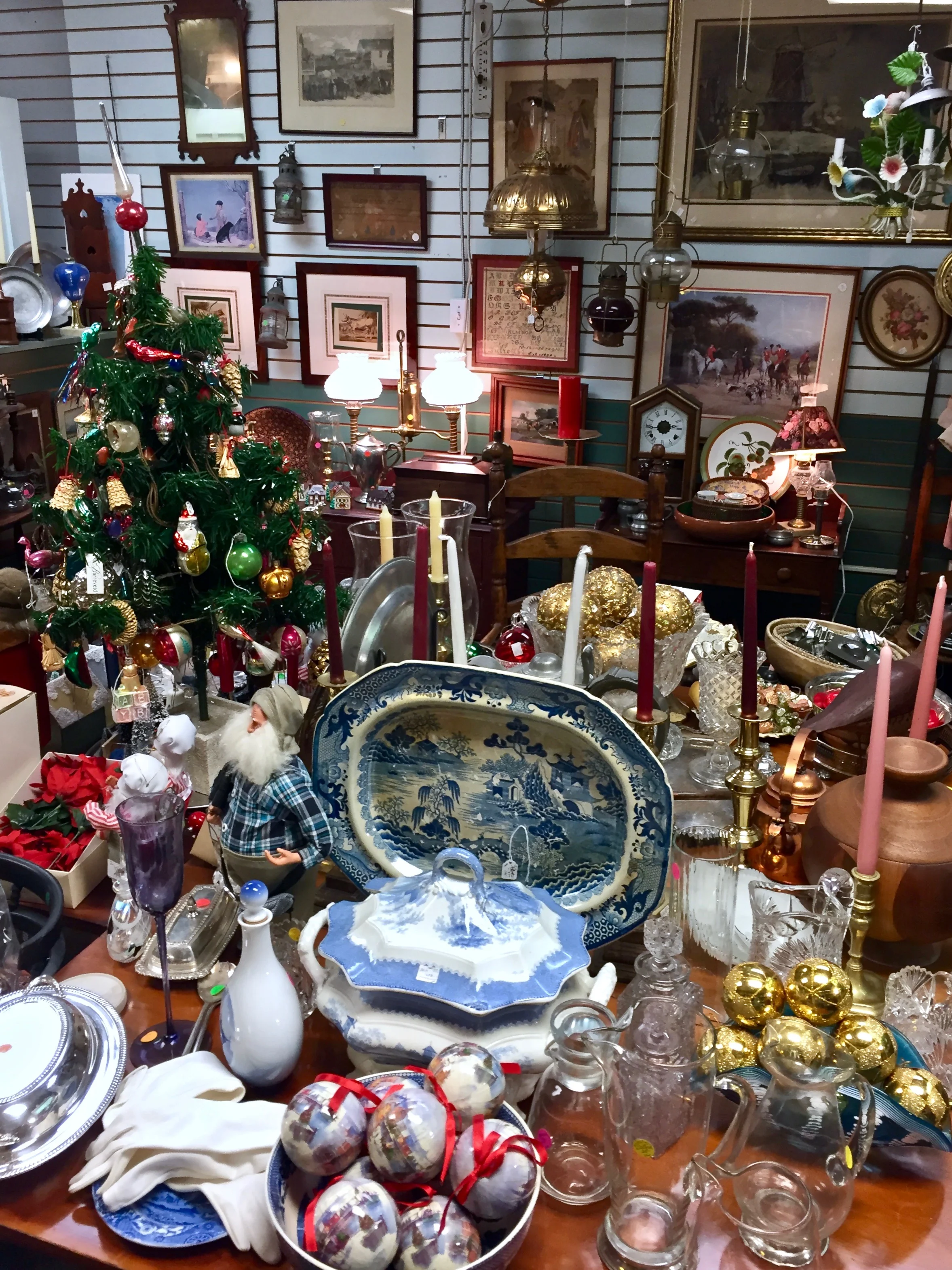 Lovely Living Antiques