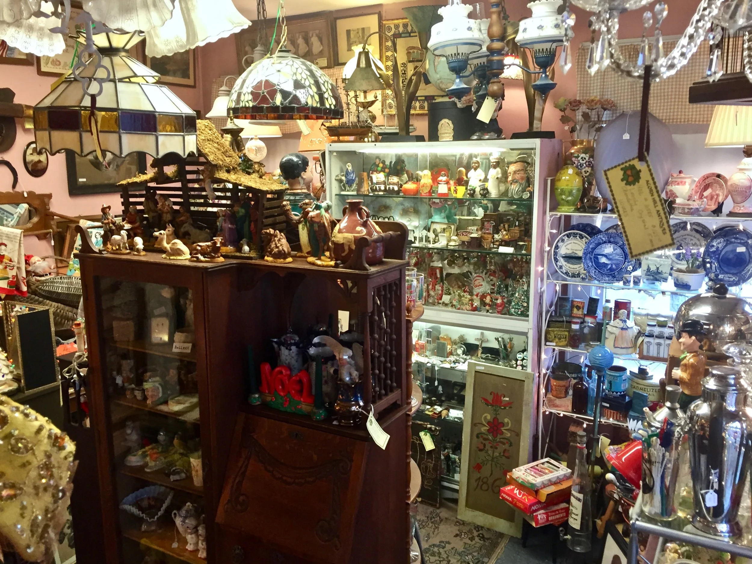 Acorn Hill Antiques