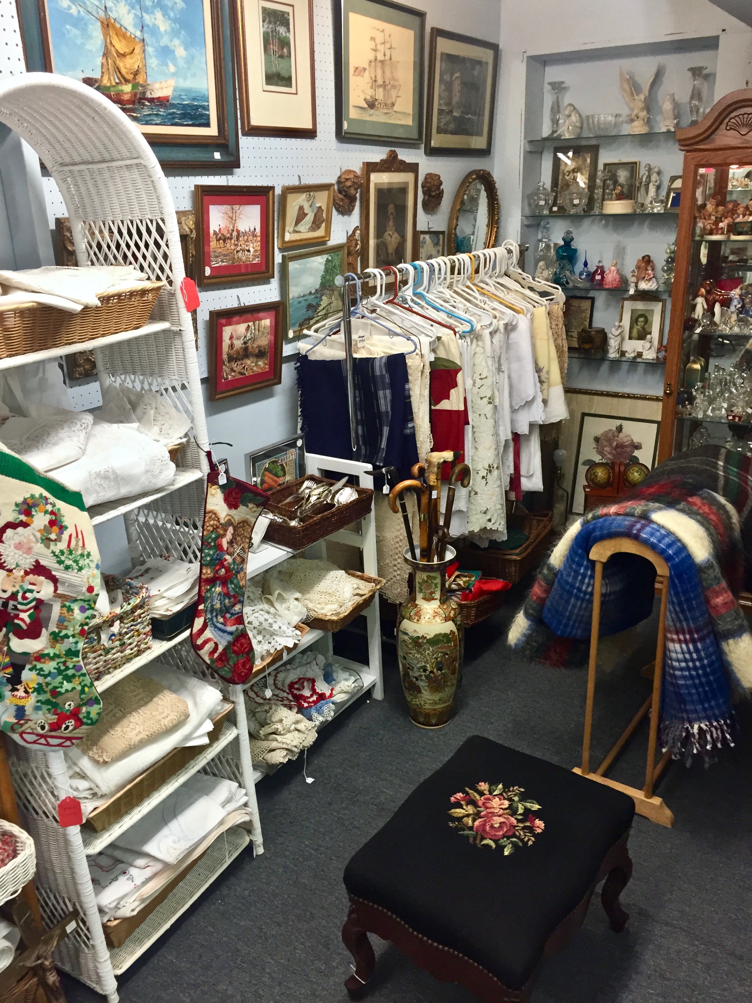 The Summit Antiques Center