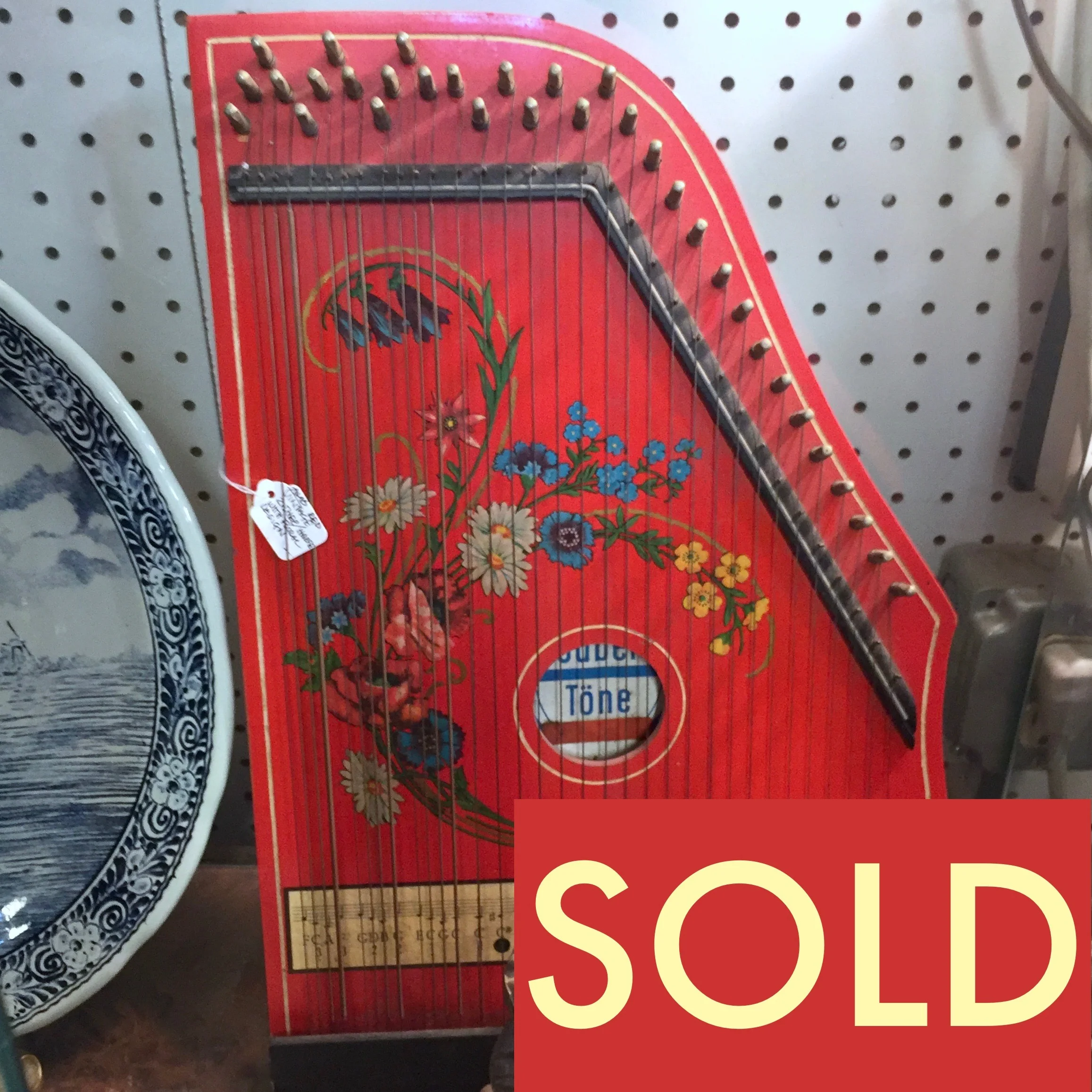 Vintage Zither with Floral Design