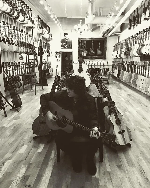 Chicago Music Exchange. 03.26.