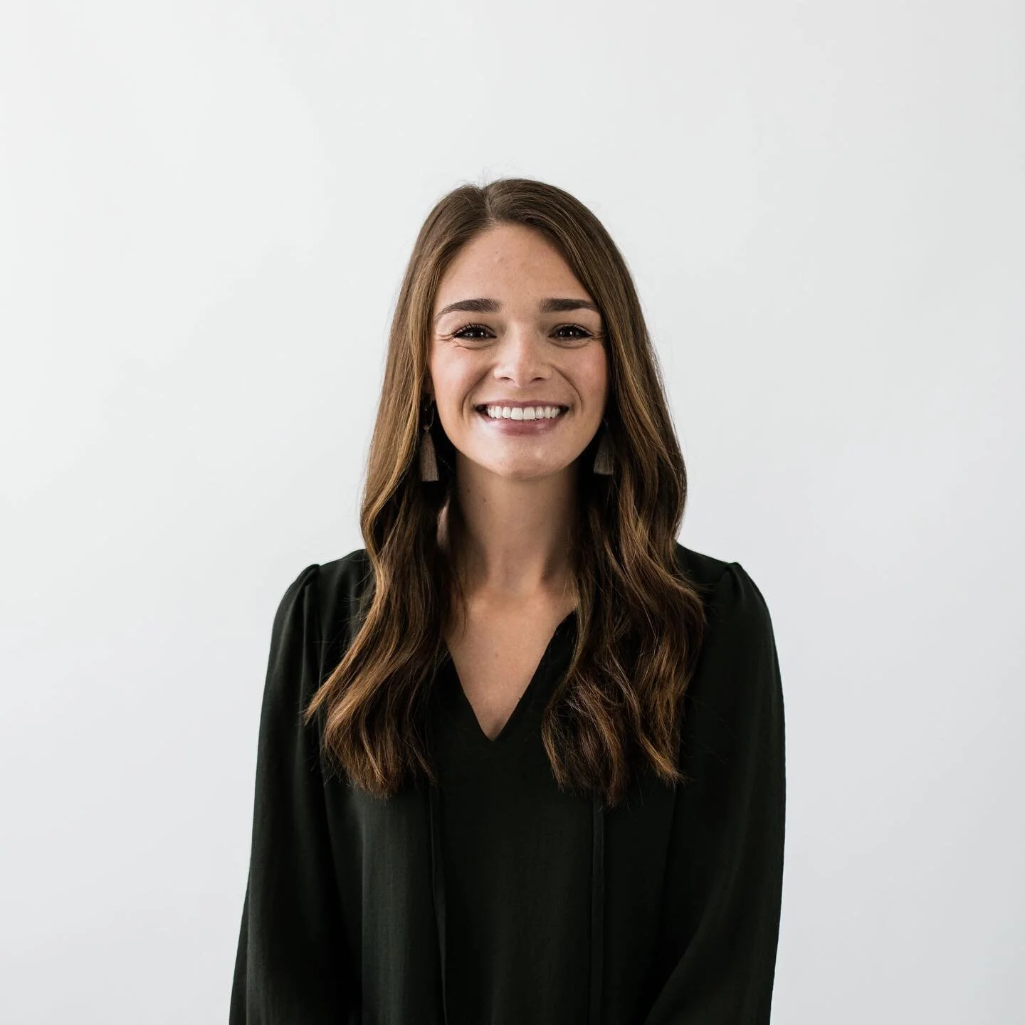 Say hey to Jessica Dinsmoor, the leader of Prdx Village! Jessica is an advocate for those who don&rsquo;t have a voice of their own, and she is fiercely committed to seeing gospel-healing happen among families 👋🏻 ⠀
⠀⠀⠀⠀⠀⠀⠀⠀⠀⠀
Prdx Village exists to