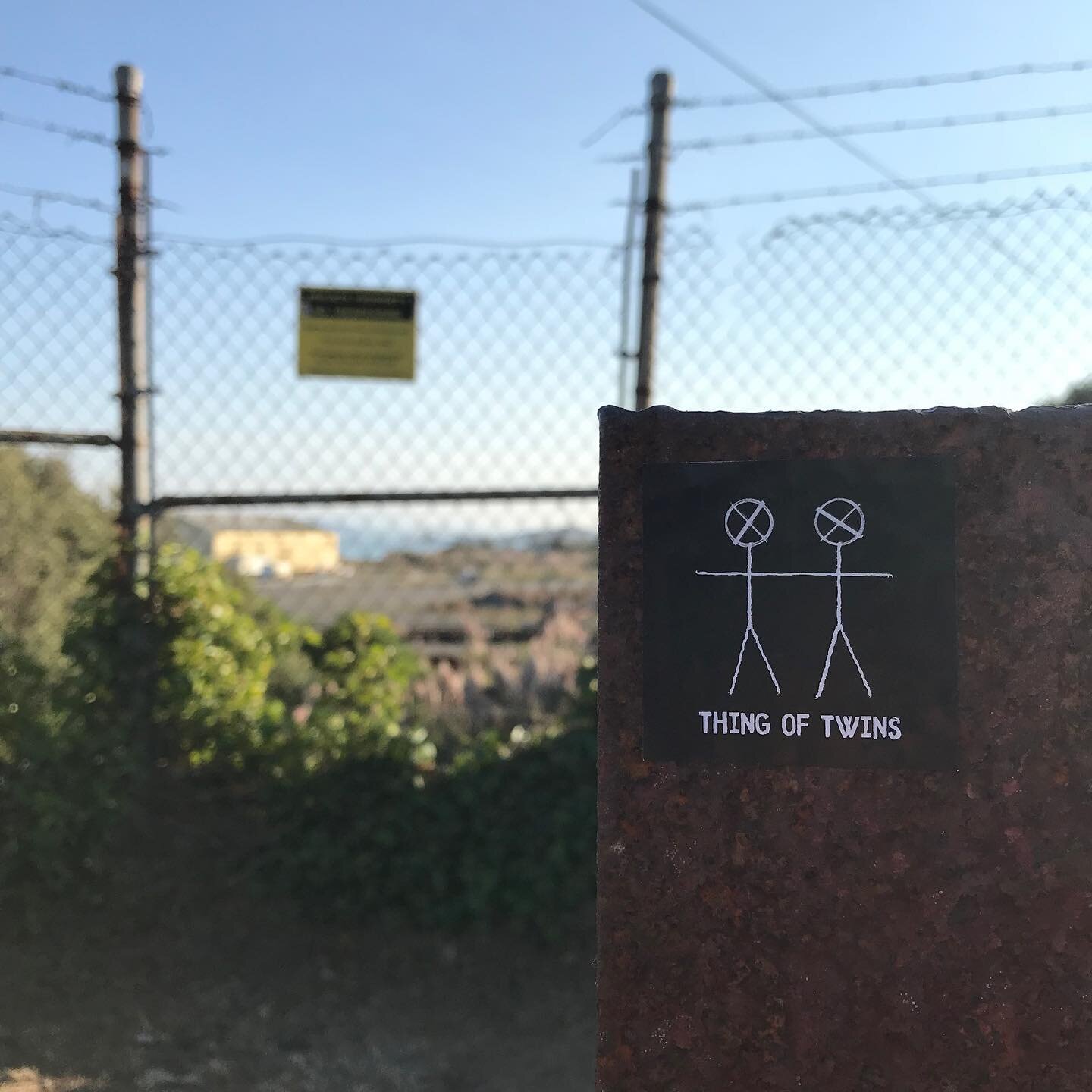 Tagging stickers all across north cal check them out 
@billiejoearmstrong 
#thingoftwins #independentlabels #rock #band #alternative #music #duo #twins #twopiecesband #upcomingartist #upcomingband #upcomingmusic #album #2020 #stickers #losangelesband