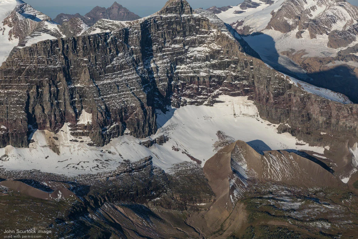Large moraines at the base of Logan Glacier (2016) mark the extent of the glacier before it began its retreat around 1850 AD.(Public domain.)