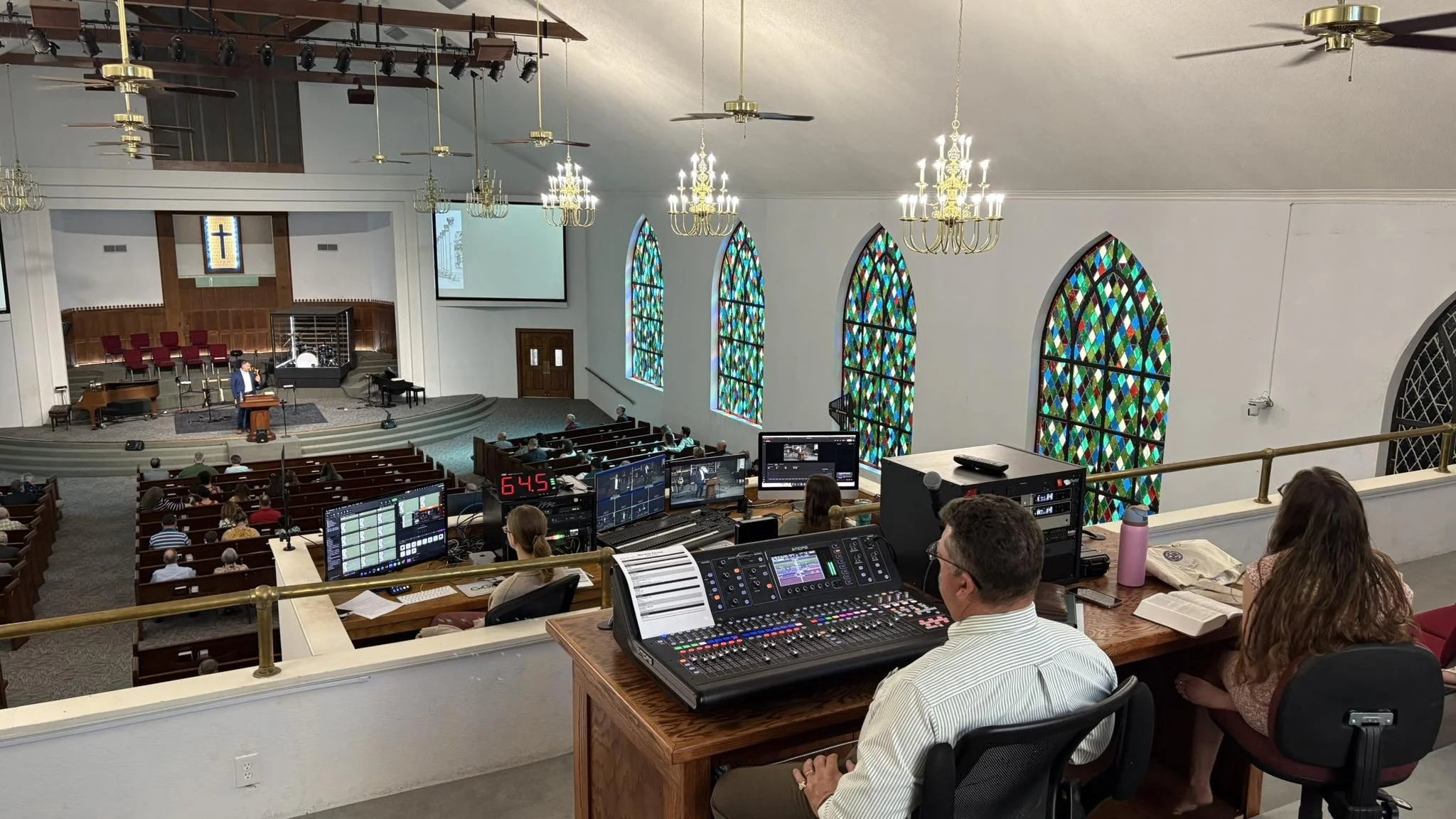 Full Room 2.jpg