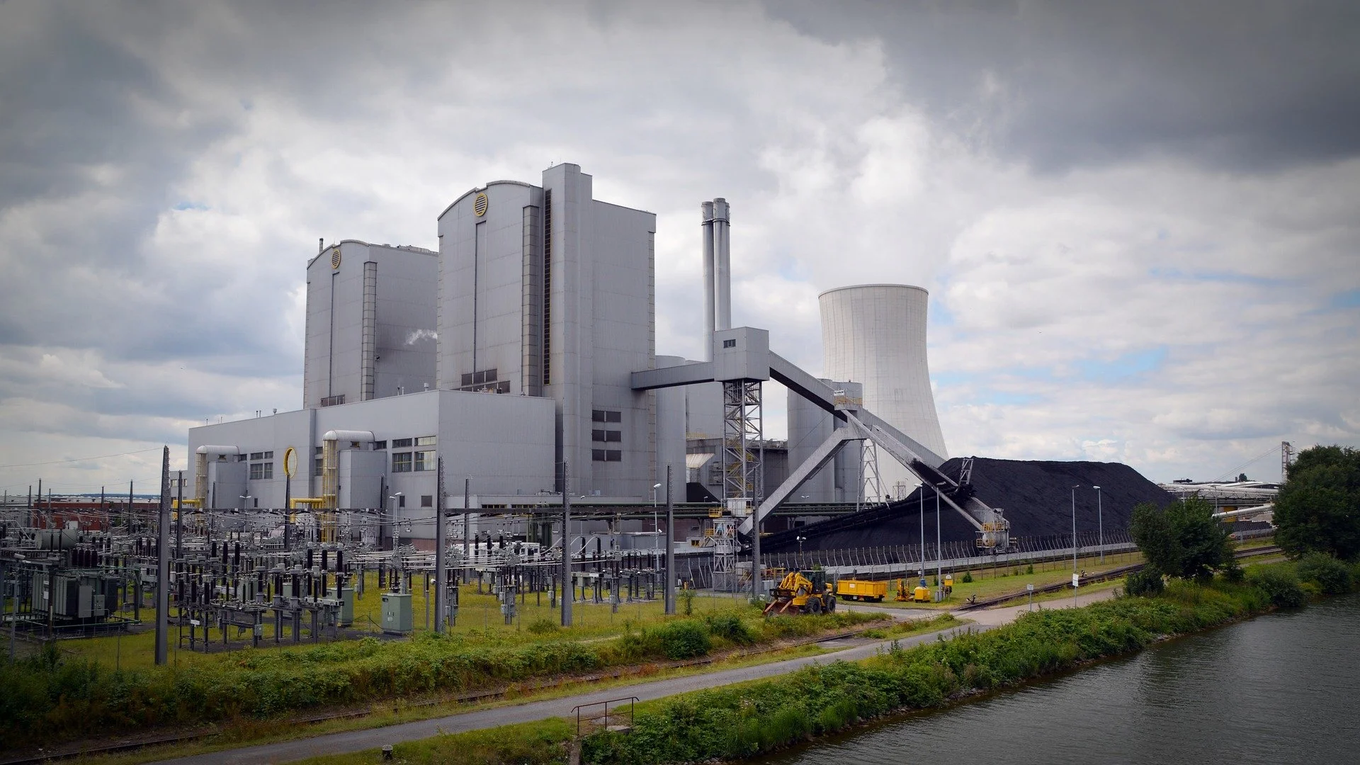 Power plant - coal.jpg