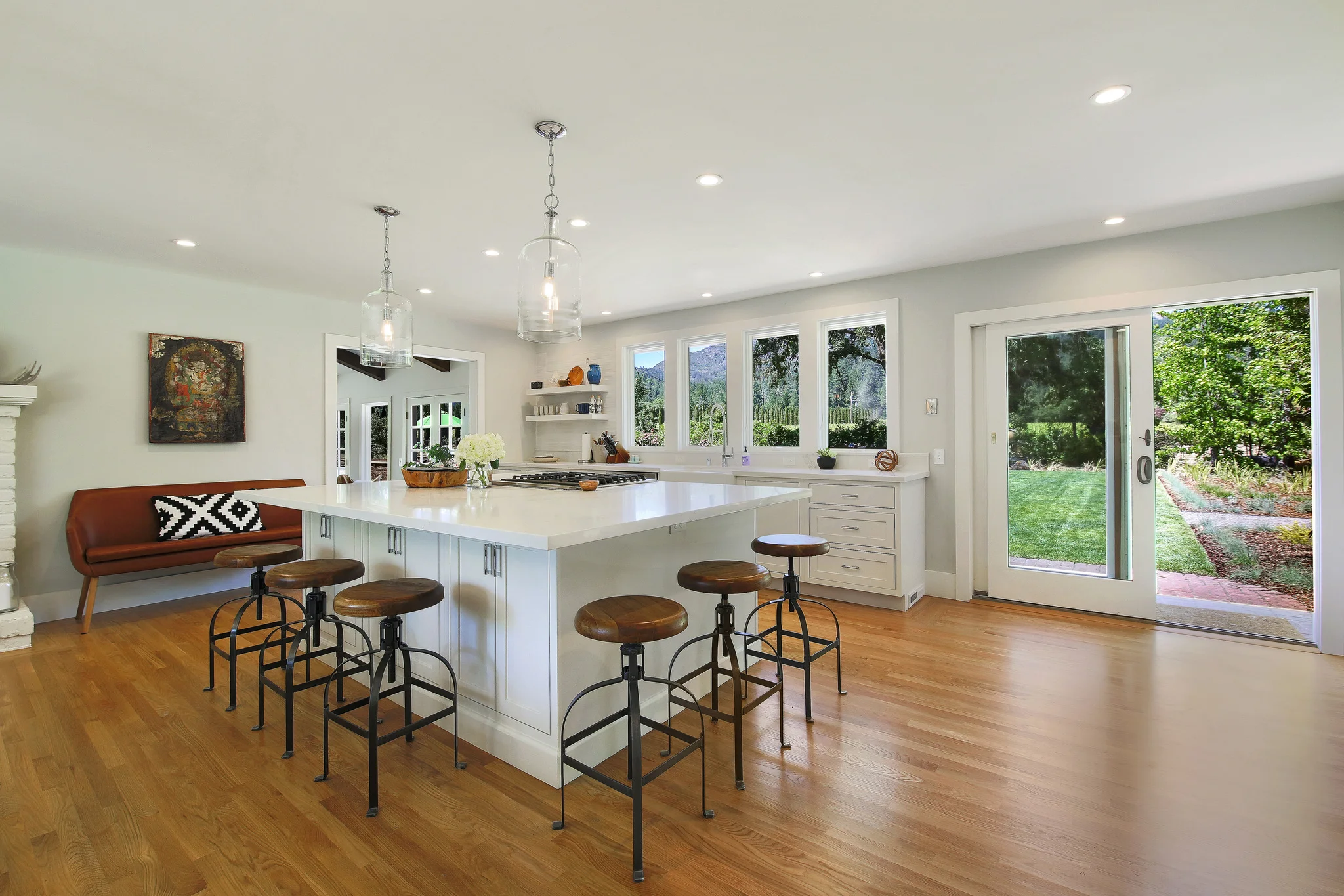 KitchenIslandWideview.jpg