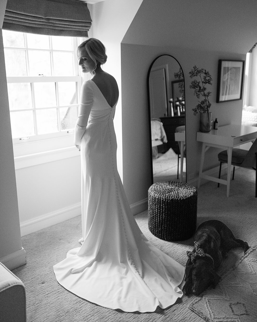 Moments between a girl and her dog on her wedding day

Sweet pup Nellie was by Lisa's side allllll morning long 🐾❤️

&bull;
&bull;
&bull;
📸 @sallyodonnellphotography
 💒 Holy Name Cathedral 
🏡 @chicagoculturalcenter
📋 @olivefineweddings, Olivia N