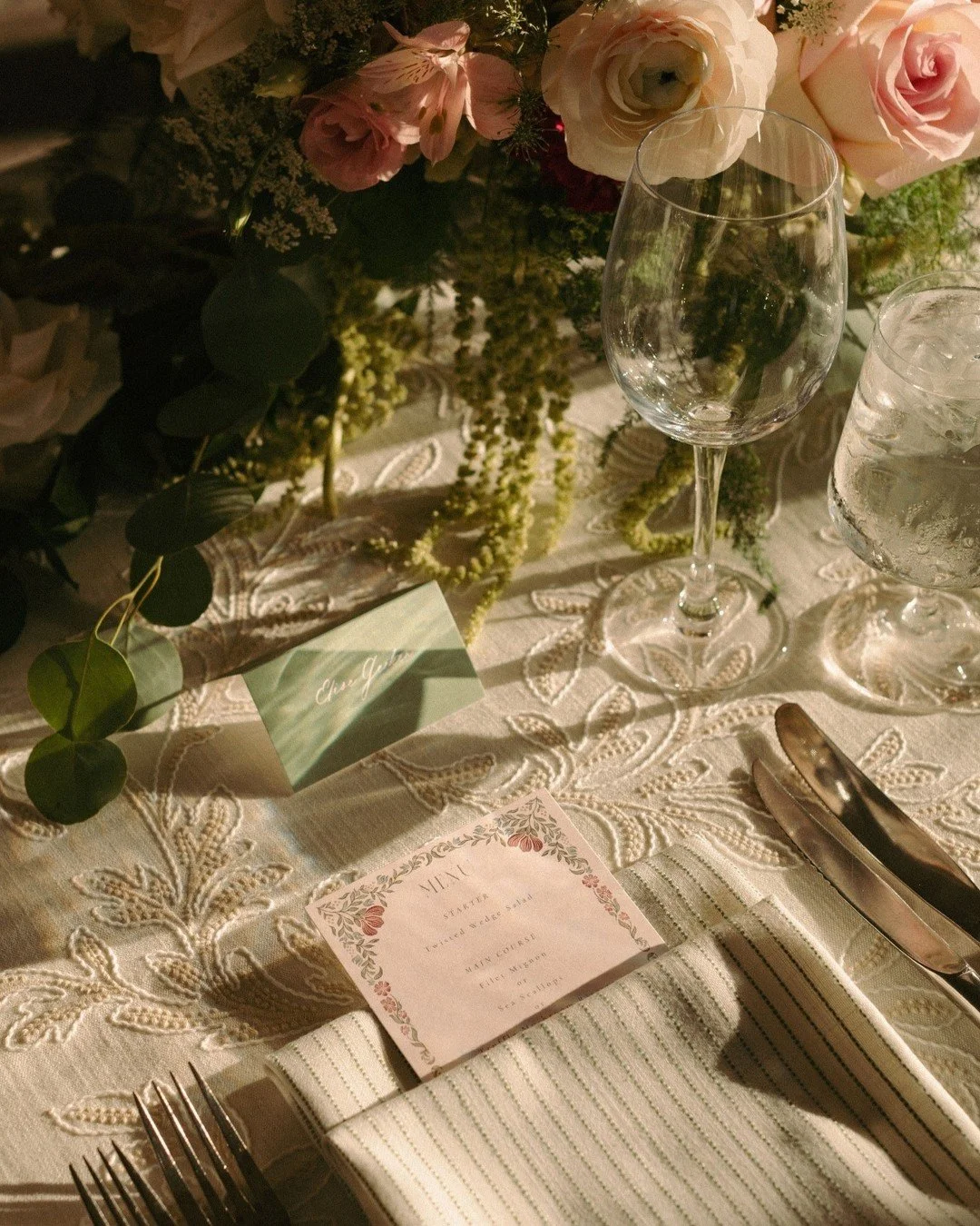 Soft pinks and greens for E+C's sunlit dream of a reception for their friends and family - a delicate garden and gourmand vibe that we're hoping to meet again this season!

Doesn't this just feel the most romantic?

&bull;
&bull;
&bull;
Bride: @elise