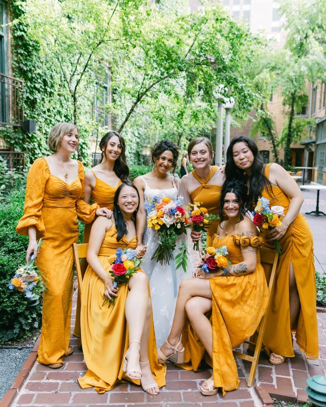 Annie and her ✨Golden Gals✨ were true bridal party goals! This giggly squad were the best hype crew for A on her day, and we loved to see it! 🧡

&bull;
&bull;
&bull;
👰🏼&zwj;♀️ @annie.black12
🤵🏻 @matt_see
📸 @timtabstudios 
📽 @wholeheartvideo
🏡