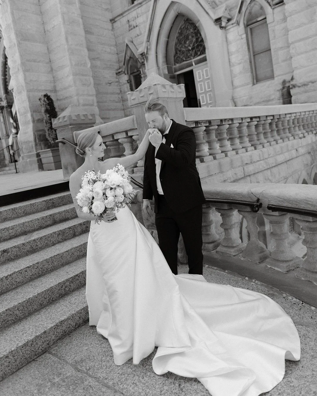 Hard to believe it's been a year since Alex + Blaise's incredible day at the Chicago History Museum. ✨ No better way to end the weekend than with a little stroll down memory lane. A sneak peek at Noelle&rsquo;s reflections below &mdash; and the full 