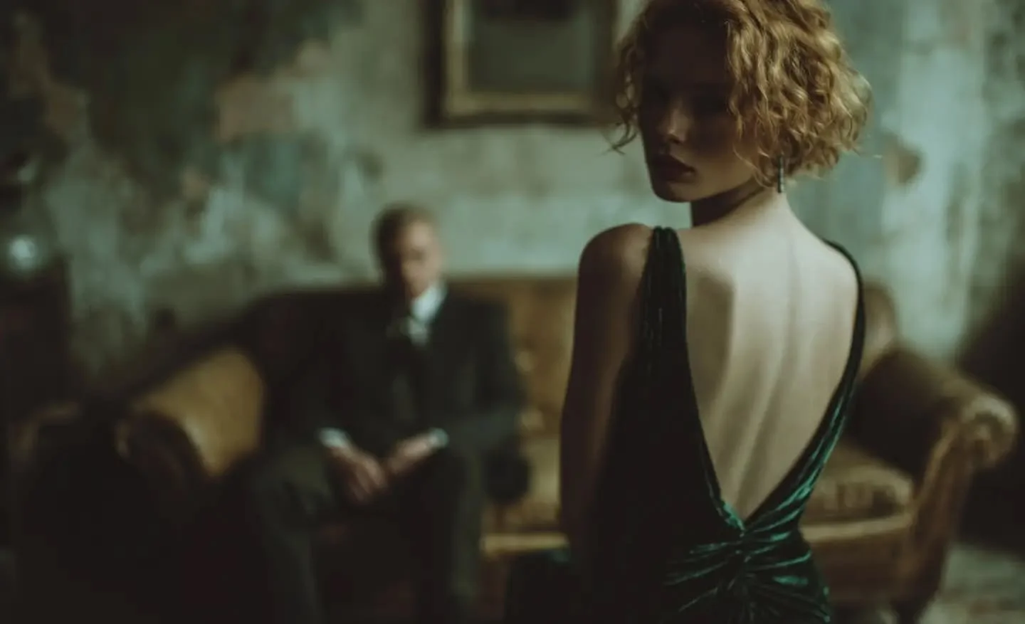 A Study in Tension.
.
.
.
.
.
.
.
#cinematicphotography
#editorialfashion
#darkaesthetic
#artdirection
#PixelatedMe