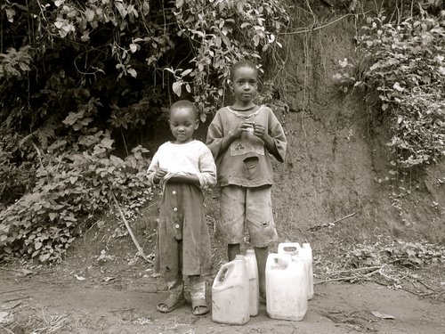 Girls+fetching+water.jpg