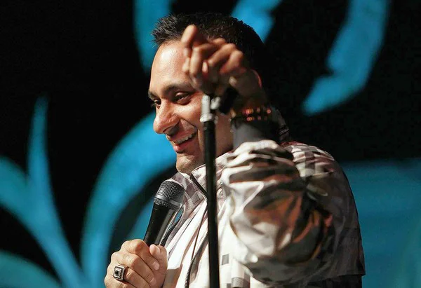 Comedian Russell Peters at the John Lovitz Comedy Club at Universal City Walk. (Photo courtesy of Robert Gauthier, Los Angeles Times / March 9, 2010)