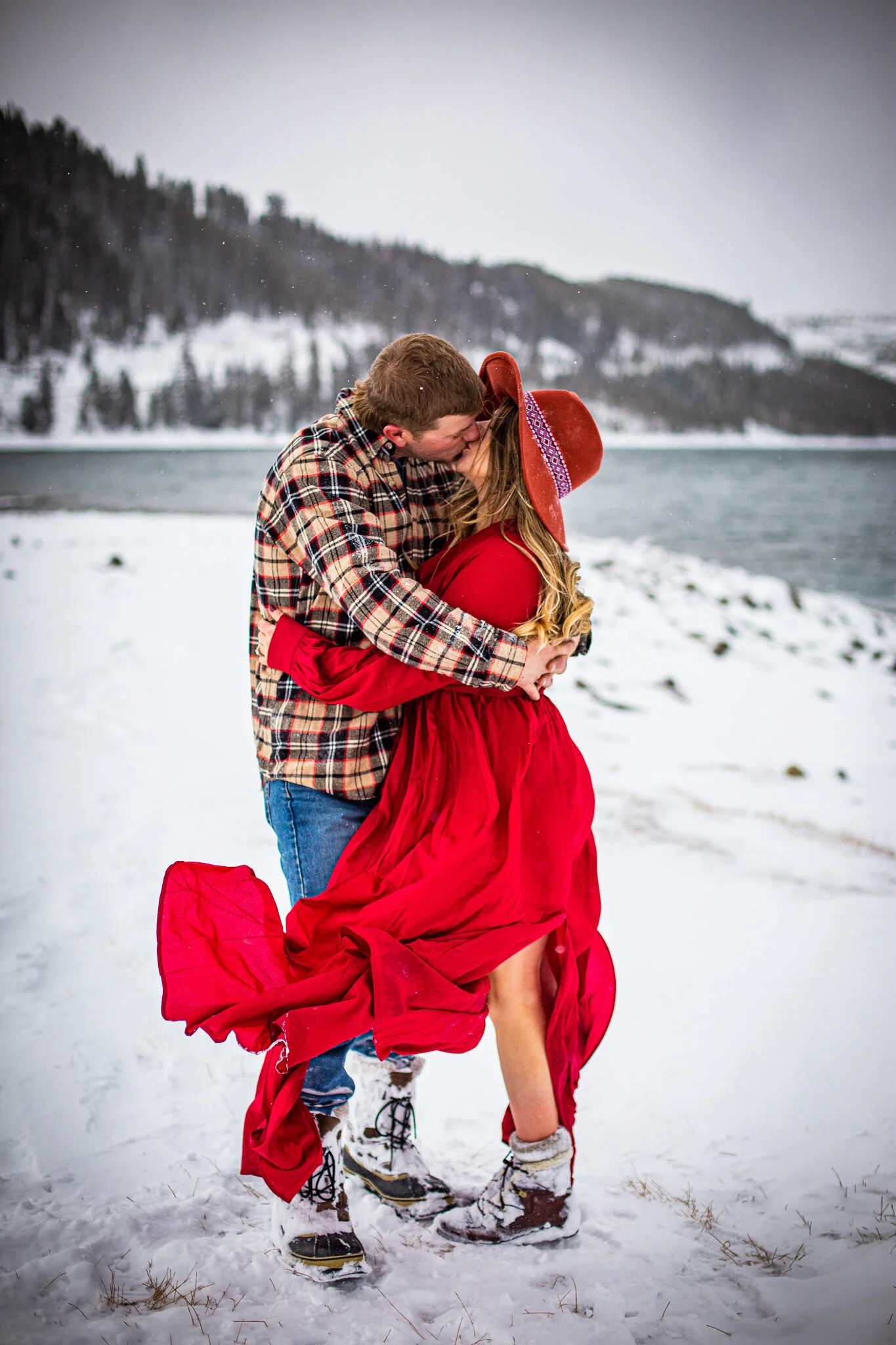 Shelby + Peyton Lake Dillon Engagement Shoot