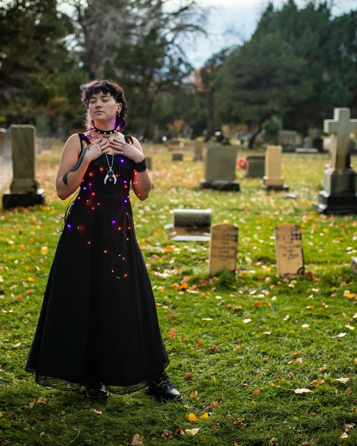 Happy spooky season ✨

This fall was a tough one for me, but I&rsquo;m glad I busted the camera out to take some spooky photos with my dear friend Quinn. The Fairview Cemetery in Salida is so beautiful in the fall. A lot of the graves are over 120 ye